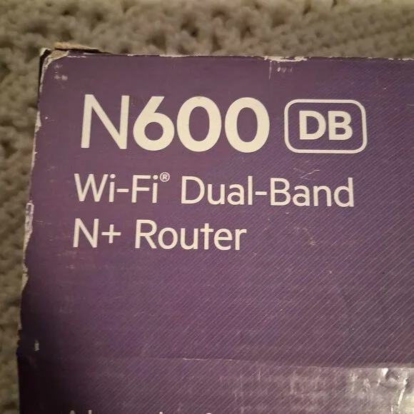 BELKIN N600 DUAL BAND ROUTER - Picture 2 of 6